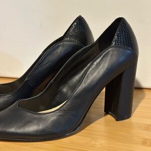 Nine West Black Astoria 9x9 Pumps with snakeskin heel